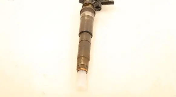 Opel Vivaro Fuel injector 0445115007