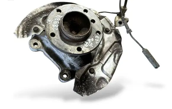 BMW 1 E81 E87 Front wheel hub spindle knuckle 6764444