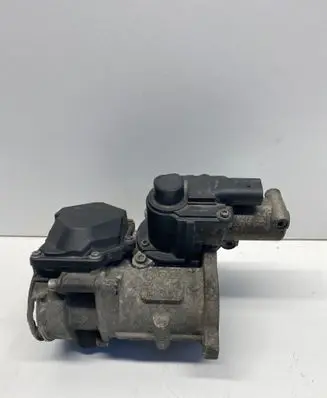 Volkswagen Touran I EGR valve 03G129637A