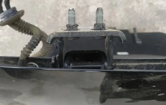 Peugeot 407 Tailgate/trunk/boot hinge