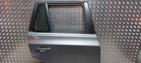BMW X3 E83 Rear door S26378683