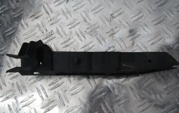 Audi A3 S3 8L Front bumper mounting bracket 8l807183d