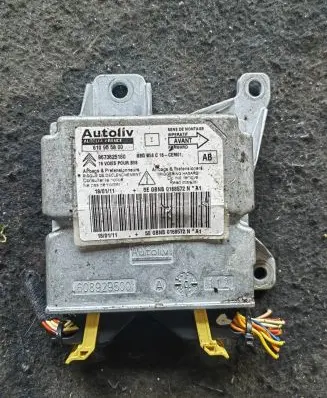 Citroen C4 Grand Picasso Airbag control unit/module 9673625180