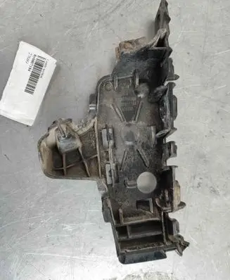 Audi A3 8Y Front bumper mounting bracket 8Y0807184