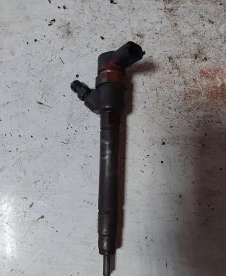 Volvo S60 Fuel injector