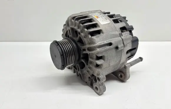 Volkswagen PASSAT B7 Generator/alternator 0986045340 0986XL4026