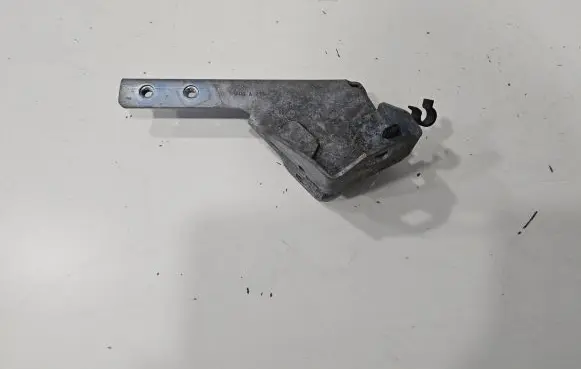 Mercedes-Benz E AMG W213 Headlight/headlamp mounting bracket A2136202401