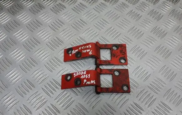 Skoda 105, 120 (742) Front door upper hinge