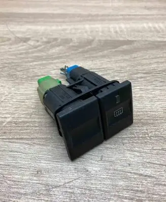 Ford Mondeo Mk III Windscreen/window heater switch 1S7T18C621AA WITHPLUG