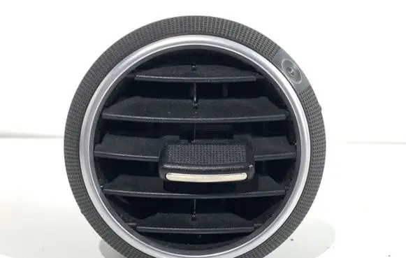 Audi A3 S3 8P Rear air vent grill 8P0820901A