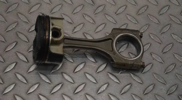 Piston