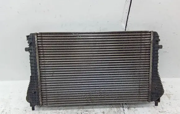 Volkswagen Tiguan Intercooler radiator