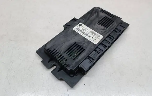 BMW 3 E90 E91 Light module LCM 9241005 6135921005