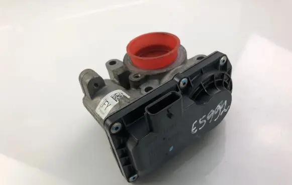 Renault Clio IV Throttle valve 8201171233
