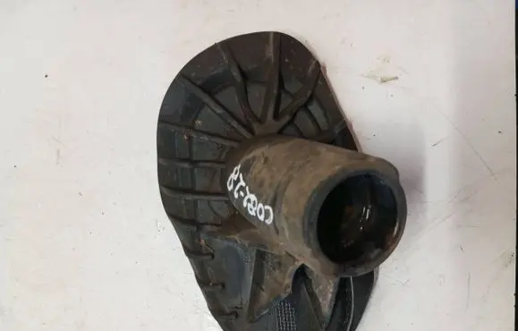 Volvo S60 Other engine bay part 6G913D677BF