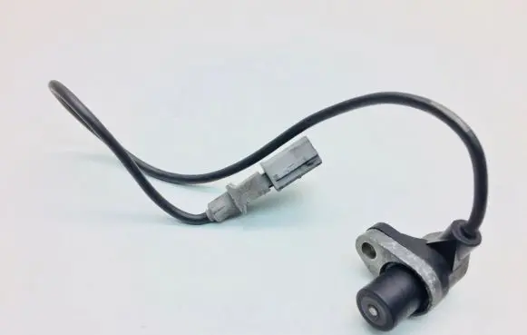 Audi A8 S8 D2 4D Crankshaft position sensor 078906433B