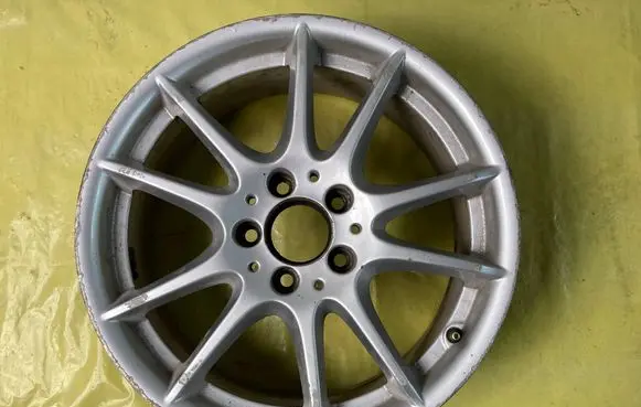 Mercedes-Benz B W245 R17 alloy rim A1694012602 70JX17H2 ET49