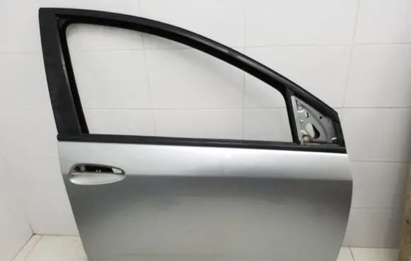 Fiat Croma Front door