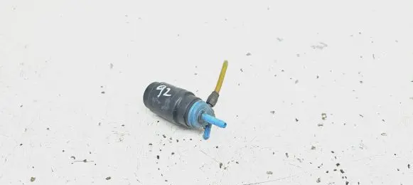 Volkswagen Transporter - Caravelle T4 Windscreen/windshield washer pump 333955651