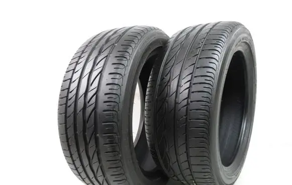 Volkswagen Golf V R16 summer tire 