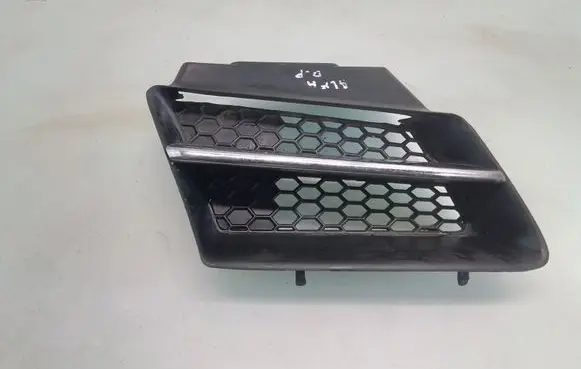 Alfa Romeo 156 Front bumper upper radiator grill