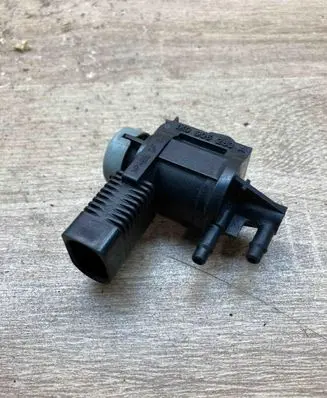 Volkswagen Golf VI Turbo solenoid valve 1K0906283A