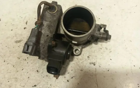 Toyota Avensis T250 Throttle valve 27020