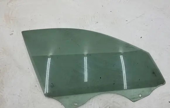 BMW 5 E60 E61 Front door window glass four-door 43R001582