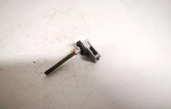 Volkswagen PASSAT B6 Interior temperature sensor 4b0820539