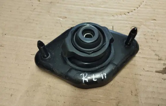 Honda CR-V Rear coil spring rubber mount 