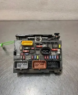 Citroen C5 Fuse box set 9667044980R02
