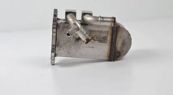Audi A6 S6 C6 4F EGR valve cooler 059131508N