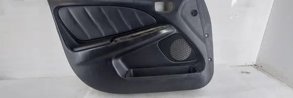 Toyota Avensis T220 Front door card panel trim 201101