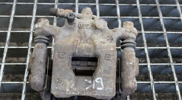 Nissan Pulsar Rear brake caliper