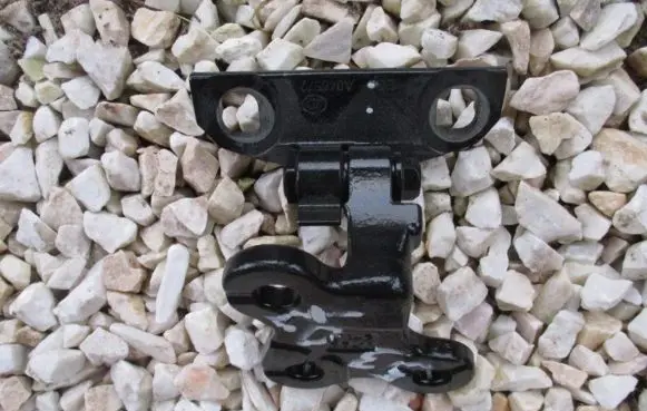 Volvo V60 Front door upper hinge 31402405