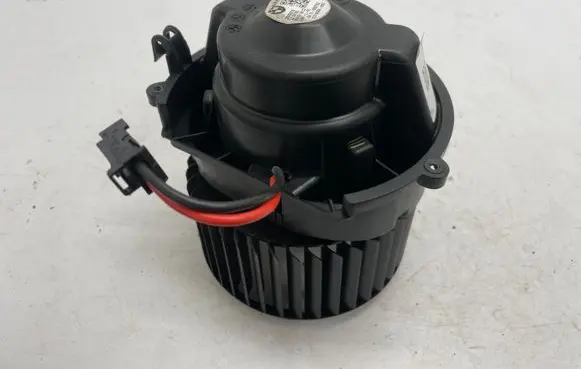 BMW 1 F40 Heater fan/blower 9297752