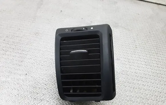 Honda Accord Dashboard side air vent grill/cover trim E6165131600