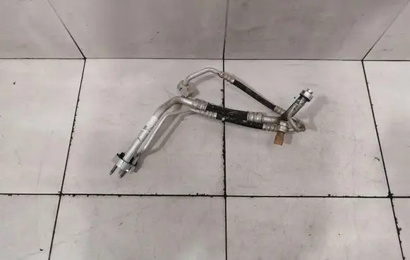 Tesla Model X Air conditioning (A/C) pipe/hose 105466400D