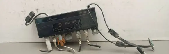 BMW 3 E36 Aerial antenna amplifier 8375175