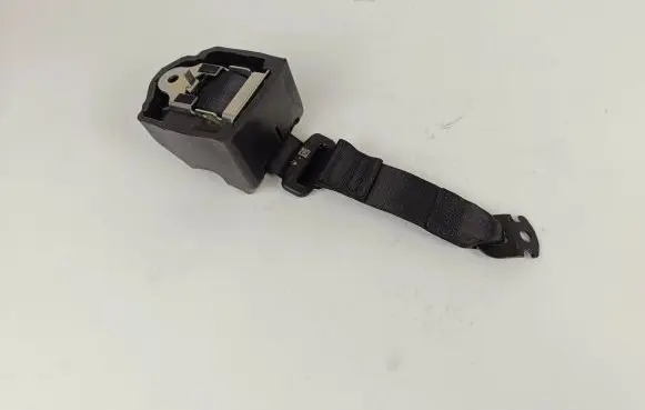Maserati Levante Rear seatbelt 634166800A 000000900H 180716