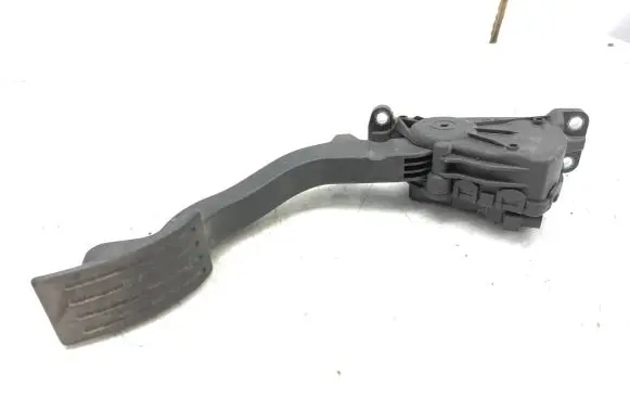 Ford Focus C-MAX Accelerator throttle pedal 3M519F836AF 6PV00864110