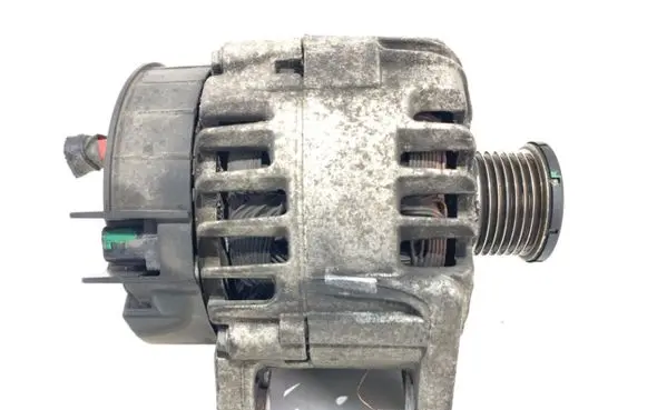 Opel Movano B Generator/alternator 8200854119