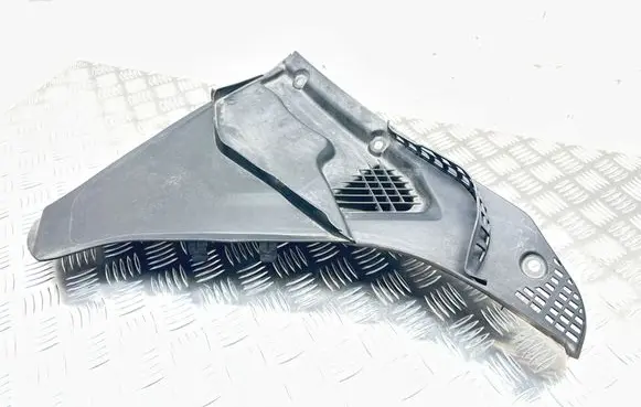 BMW 5 F10 F11 Wiper trim 6987605 74850810