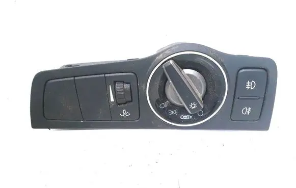 Hyundai i40 Light module LCM 93300-3Z050VGR