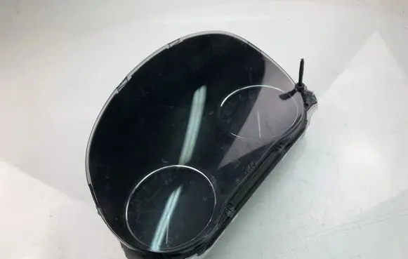 Mitsubishi Outlander Speedometer (instrument cluster) 8100C508