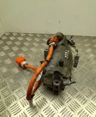 Nissan Leaf I (ZE0) Air conditioning (A/C) compressor (pump) 9192000