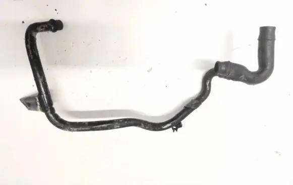 Volkswagen PASSAT B4 Engine coolant pipe/hose