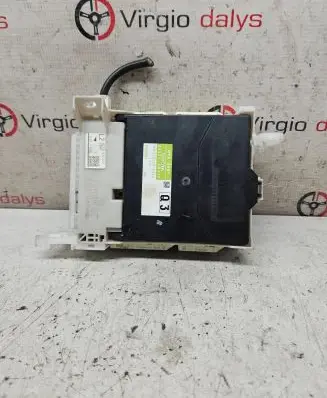 Toyota Yaris Comfort/convenience module 8273052L70 892210D110