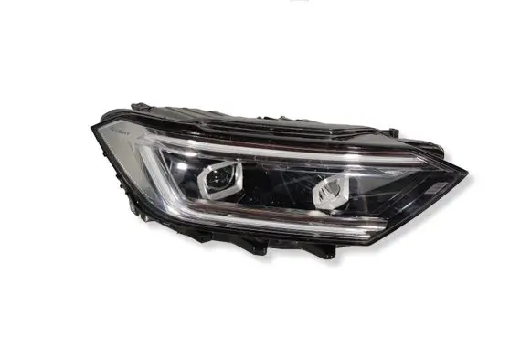 Volkswagen Jetta VII Headlight/headlamp 17G941082B