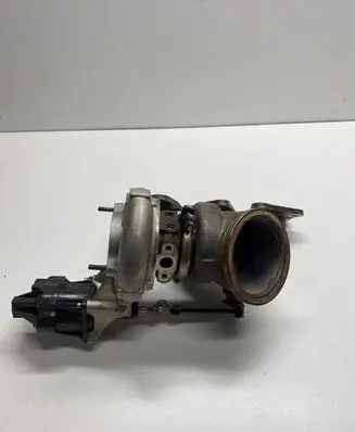 BMW M4 F82 F83 Turbo 7850278 7849650